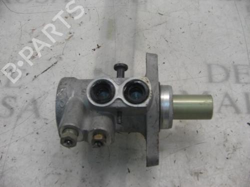 Used Brake master cylinder FORD FIESTA V (JH_, JD_) 1.4 16V (80 hp) 3734911