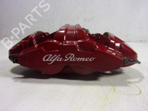 Used Left front brake caliper Left front brake caliper ALFA ROMEO STELVIO (949_) 2.0 Q4 (949.AXA2A) (280 hp) 11554221 11554221