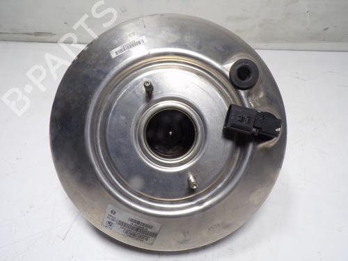 Used Servo brake BMW 2 Gran Tourer (F46) 218 d (150 hp) 10732408