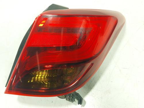 Used Right taillight TOYOTA YARIS (_P13_) 1.5 Hybrid (NHP130_, NHP130) (101 hp) 32457075