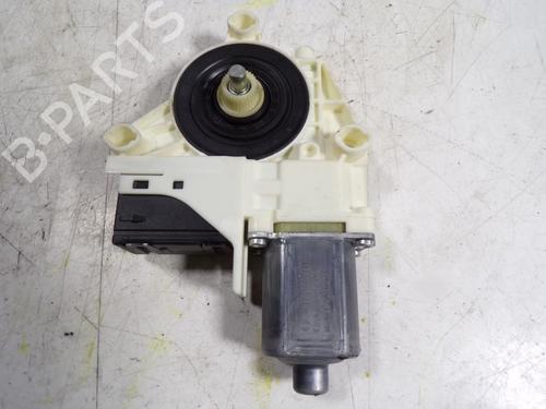 Used Right rear window motor Right rear window motor RENAULT LAGUNA III (BT0/1) [2007-2015] 8224762 8224762