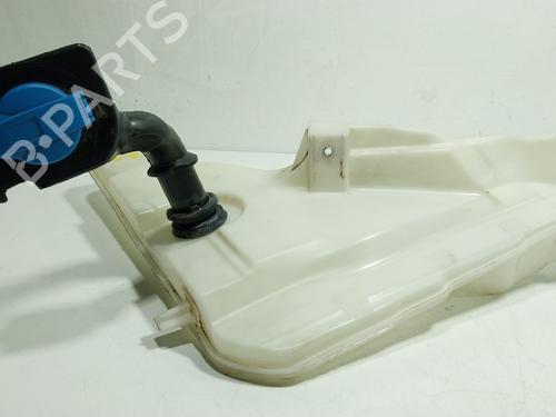 Used Windscreen washer tank Windscreen washer tank PORSCHE CAYENNE (9YA) 3.0 AWD (9YAAA1) (340 hp) 36160305 36160305