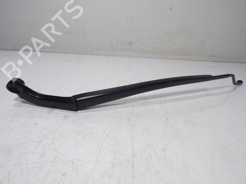 Used Front windshield wiper arm Front windshield wiper arm 13234086 13234086