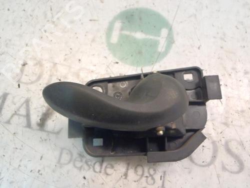 Used Rear right interior door handle Rear right interior door handle FIAT PUNTO (188_) 1.2 60 (188.030, .050, .130, .150, .230, .250) (60 hp) 3815862 3815862
