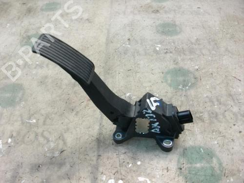 Used Pedal PEUGEOT 107 (PM_, PN_) 1.0 (68 hp) 3784702
