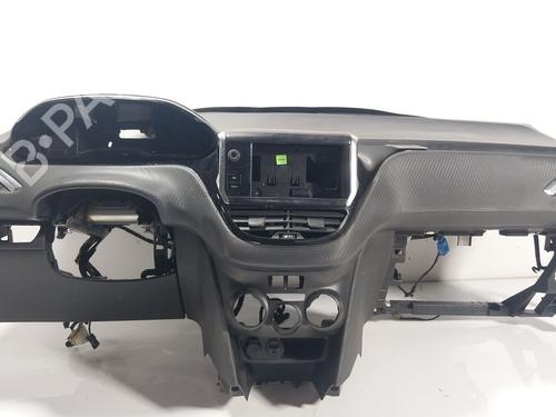 Used Dashboard Dashboard PEUGEOT 208 I (CA_, CC_) 1.2 PureTech 82 (82 hp) 28511198 28511198