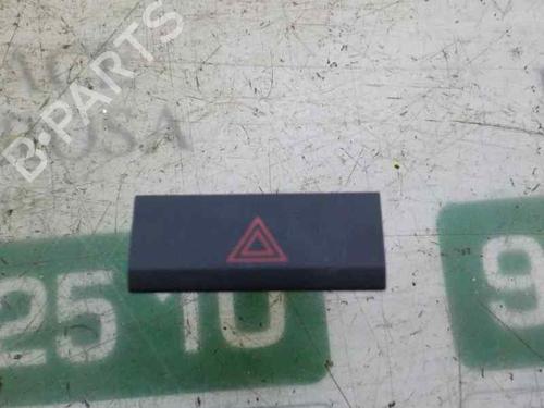 Used Warning switch Warning switch SEAT ATECA (KH7, KHP) [2016-2026] 6301840 6301840