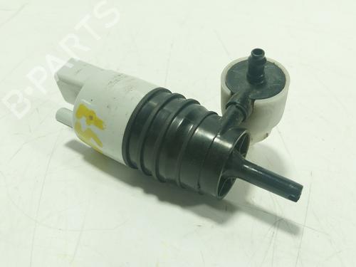 Used Washer pump MERCEDES-BENZ C-CLASS T-Model (S205) C 220 BlueTEC / d (205.204) (170 hp) 30298555