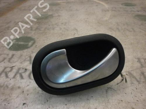 Used Rear left interior door handle Rear left interior door handle RENAULT MEGANE II (BM0/1_, CM0/1_) 1.4 16V (BM0B, CM0B) (98 hp) 3791020 3791020