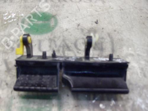Used Tailgate handle HYUNDAI TUCSON (JM) 2.0 CRDi All-wheel Drive (113 hp) 3769376