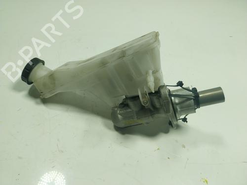 Used Brake master cylinder MERCEDES-BENZ GLA-CLASS (X156) GLA 180 (156.942) (122 hp) 17031332