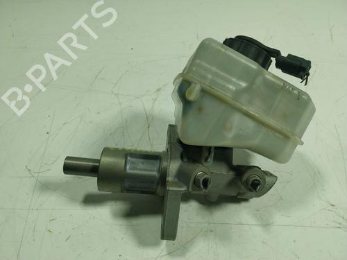 Used Brake master cylinder BMW 3 (E90) 318 d (143 hp) 17824760