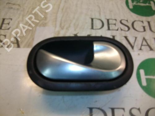 Used Front right interior door handle Front right interior door handle RENAULT MEGANE II (BM0/1_, CM0/1_) 1.5 dCi (BM02, BM13, BM2A, CM02, CM13) (101 hp) 3779431 3779431