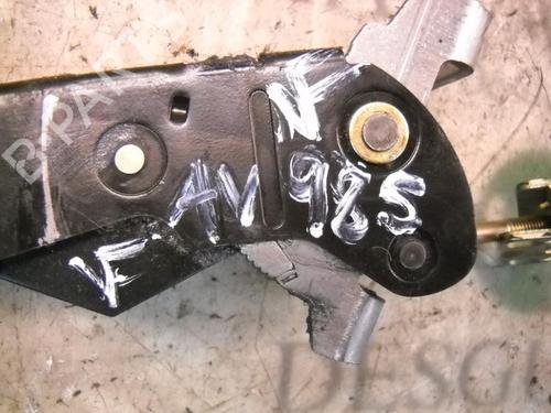 Parkbremsarm/handtak PEUGEOT 206 Hatchback (2A/C) 1.4 HDi eco 70 | BP8769621I18 