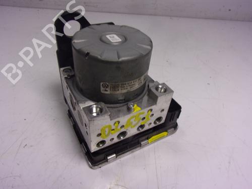 Used ABS pump ABS pump AUDI Q2 (GAB, GAG) 30 TDI (115 hp) 15487808 15487808