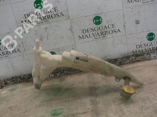 Used Windscreen washer tank Windscreen washer tank FORD FOCUS I (DAW, DBW) 1.8 Turbo DI / TDDi (90 hp) 7413915 7413915
