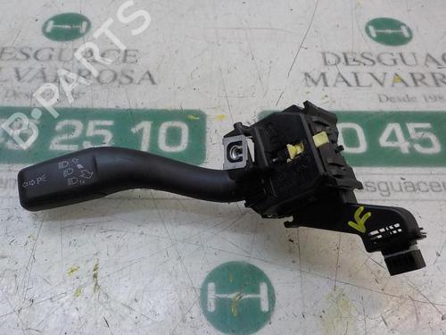 Used Steering column stalk AUDI A3 Sportback (8PA) 1.6 TDI (105 hp) 3868360