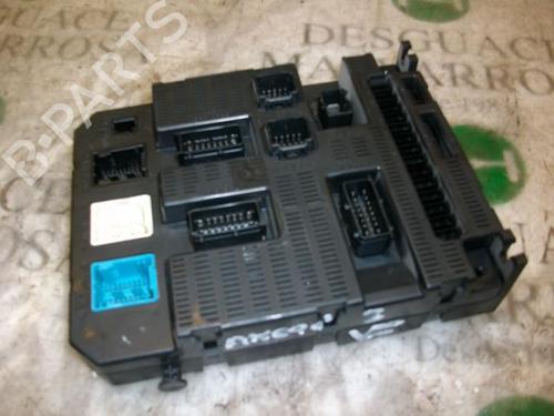 Used Fuse box Fuse box PEUGEOT 207 (WA_, WC_) 1.4 16V (88 hp) 3762537 3762537