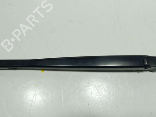 Used Rear windshield wiper arm Rear windshield wiper arm 38318825 38318825