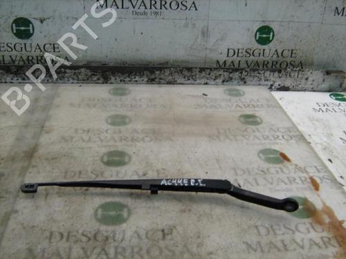 Used Front windshield wiper arm BMW 3 Compact (E46) 320 td (150 hp) 3745864