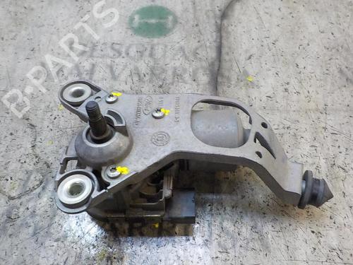 Used Front wiper motor FORD FOCUS III Turnier [2010-2020]  3998873