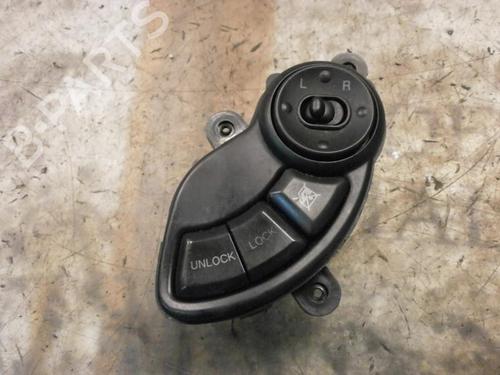 Used Mirror switch Mirror switch HYUNDAI SANTA FÉ I (SM) 2.4 16V (146 hp) 3787821 3787821