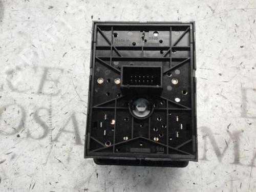 Commande de phare OPEL COMBO Box Body/MPV 1.3 CDTI 16V | BP3738047I24 