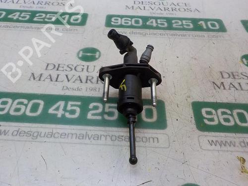 Used Clutch slave cylinder Clutch slave cylinder OPEL INSIGNIA A (G09) 2.0 CDTI (68) (160 hp) 14281960 14281960