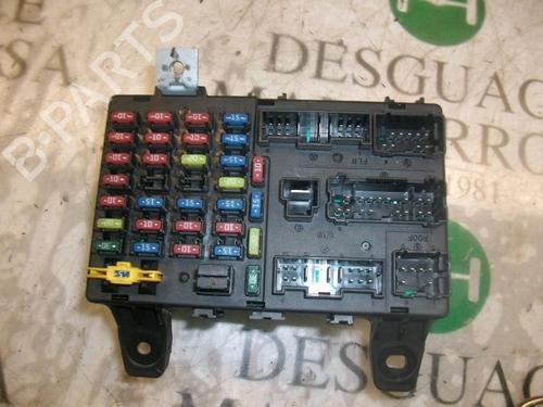 Used Fuse box Fuse box 3750047 3750047
