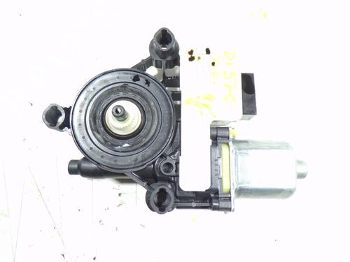 Used Right rear window motor Right rear window motor VW GOLF VII (5G1, BQ1, BE1, BE2) [2012-2021] 9204143 9204143