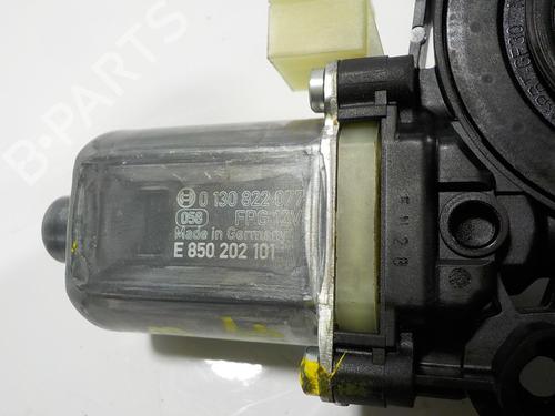 Left front window motor SEAT LEON Sportstourer (KL8, KLD) 1.5 TSI | BP13627848E21 
