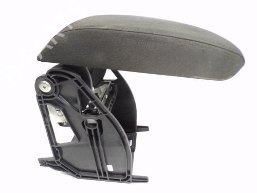 Used Armrest / Center console Armrest / Center console SKODA OCTAVIA III Combi (5E5, 5E6) 1.6 TDI (110 hp) 11033755 11033755