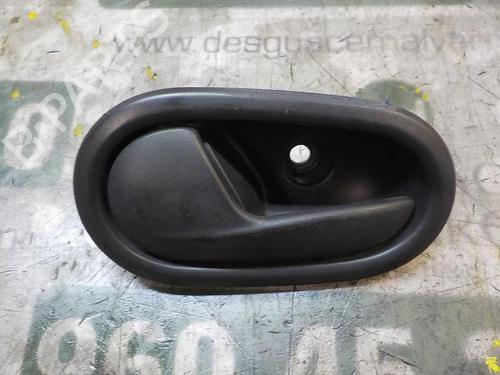 Used Front left interior door handle Front left interior door handle DACIA SANDERO II 1.5 dCi 75 / Blue dCi 75 (B8JW, B8M4, B8AH, B8M7, B8M6) (75 hp) 3863449 3863449