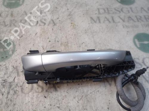Used Front right exterior door handle VW GOLF VI (5K1) 1.6 TDI (105 hp) 3824235