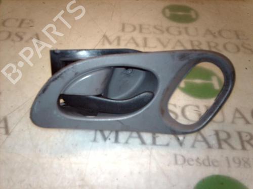Used Front left interior door handle Front left interior door handle FORD MONDEO I (GBP) 1.8 i 16V (115 hp) 3761084 3761084