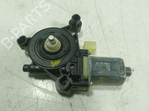 Used Right front window motor Right front window motor SEAT ATECA (KH7, KHP) [2016-2026] 16665899 16665899