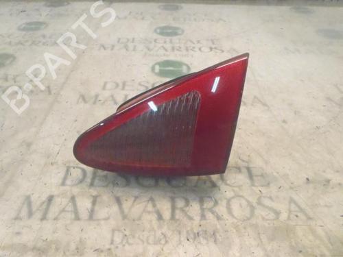 Used Right tailgate light Right tailgate light ALFA ROMEO 147 (937_) 1.9 JTD (937.AXD1A, 937.BXD1A, 937.AXV1A, 937.BXB1A,... (115 hp) 6617094 6617094