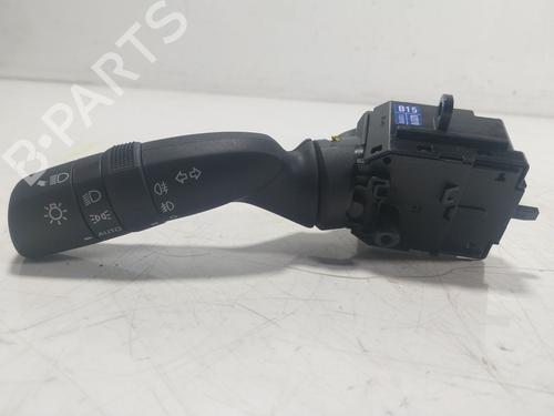Used Headlight switch TOYOTA YARIS CROSS (MXP_) 1.5 Hybrid (MXPJ10) (116 hp) 19303149