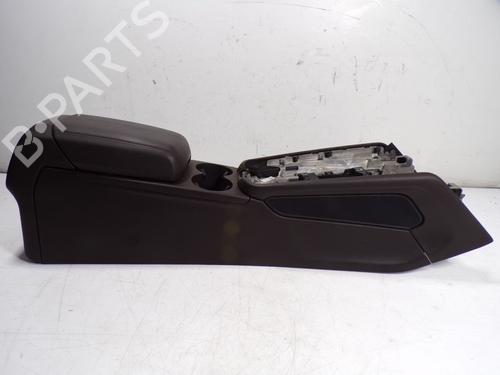 Used Armrest / Center console Armrest / Center console PORSCHE MACAN (95B) 2.0 (245 hp) 15087072 15087072