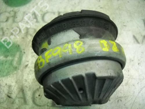 Used Engine mount Engine mount MERCEDES-BENZ CLK (C208) [1997-2003] 9079892 9079892