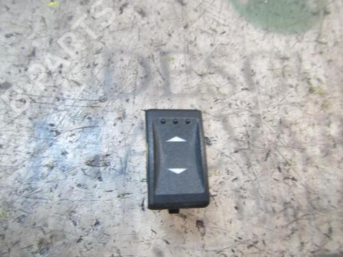 Used Right front window switch Right front window switch FORD MONDEO III (B5Y) [2000-2007] 3843860 3843860
