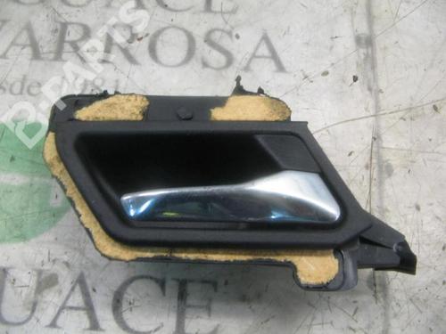 Used Front left interior door handle Front left interior door handle MERCEDES-BENZ C-CLASS (W202) C 250 Turbo-D (202.128) (150 hp) 3760520 3760520