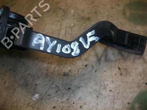 Pedal FORD FIESTA V (JH_, JD_) 1.6 16V | BP3783912I4