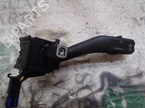 Used Steering column stalk Steering column stalk VW GOLF V (1K1) 2.0 TDI 16V (140 hp) 3818868 3818868
