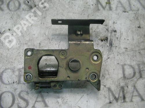 Used Hood lock Hood lock VOLVO 460 (464) 1.8 (90 hp) 8772186 8772186