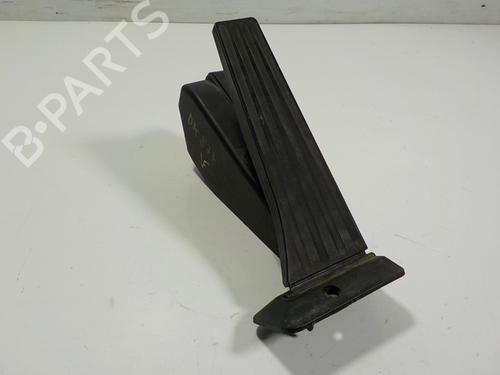 Used Pedal Pedal BMW 1 (E87) 118 d (143 hp) 15183637 15183637