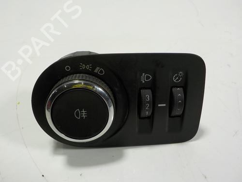 Used Headlight switch Headlight switch OPEL CORSA E (X15) 1.4 (08, 68) (90 hp) 14928429 14928429
