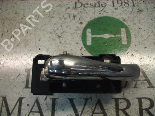 Used Front left interior door handle Front left interior door handle ALFA ROMEO 147 (937_) 1.6 16V T.SPARK ECO (937.AXA1A, 937.BXA1A) (105 hp) 3734570 3734570
