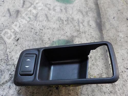 Used Right rear window switch Right rear window switch FORD C-MAX (DM2) 2.0 TDCi (136 hp) 3851634 3851634