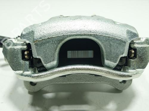 Used Right front brake caliper Right front brake caliper TOYOTA YARIS CROSS (MXP_) 1.5 Hybrid (MXPJ11) (131 hp) 36032539 36032539